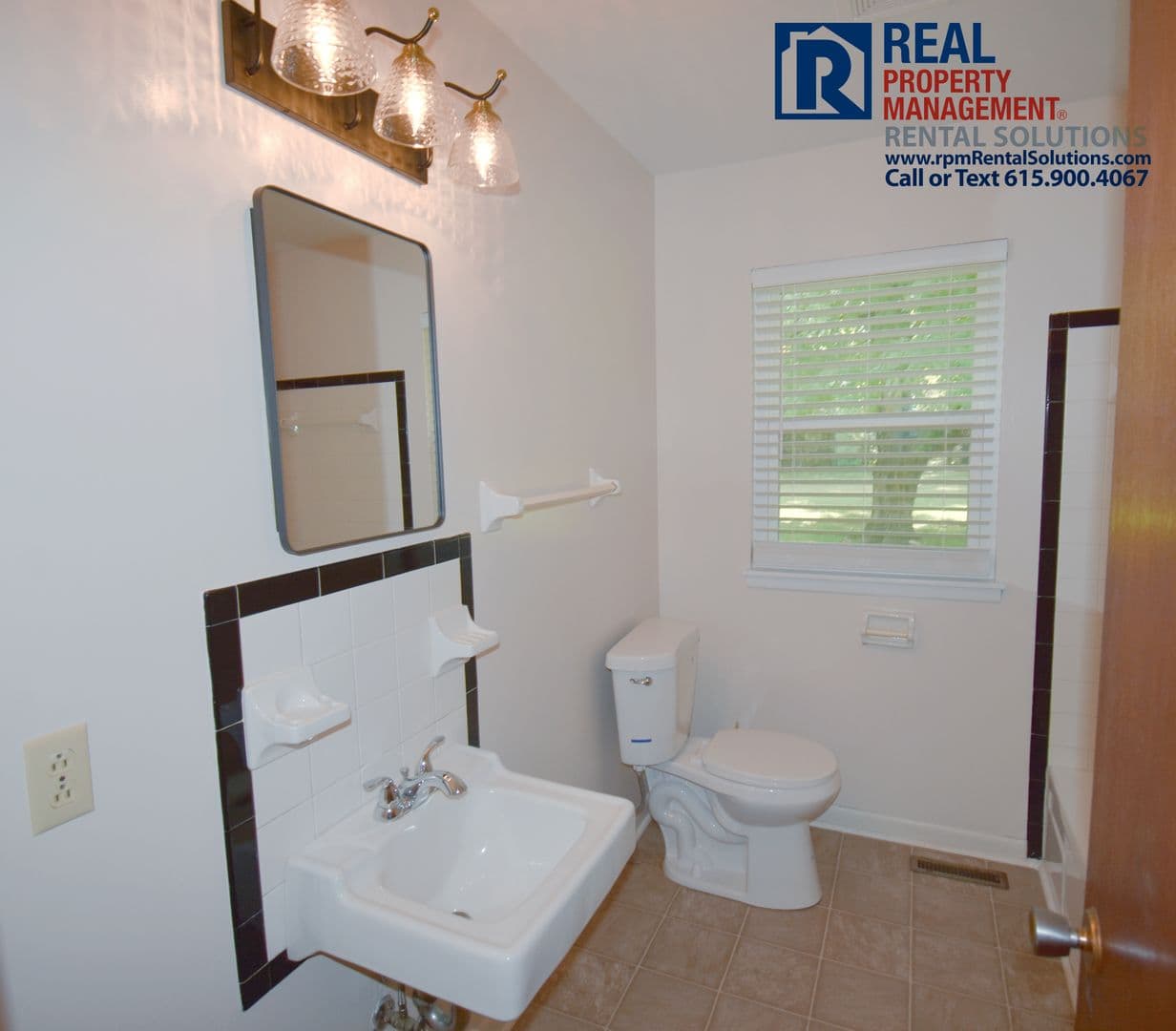 Murfreesboro House: 1910 Russell Drive