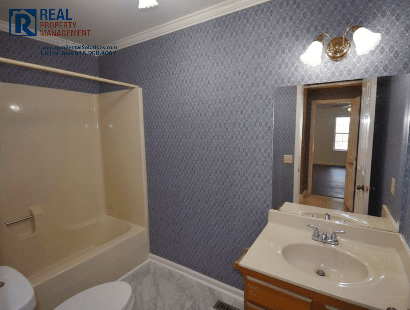 Murfreesboro House: 2307 Londonderry Dr.