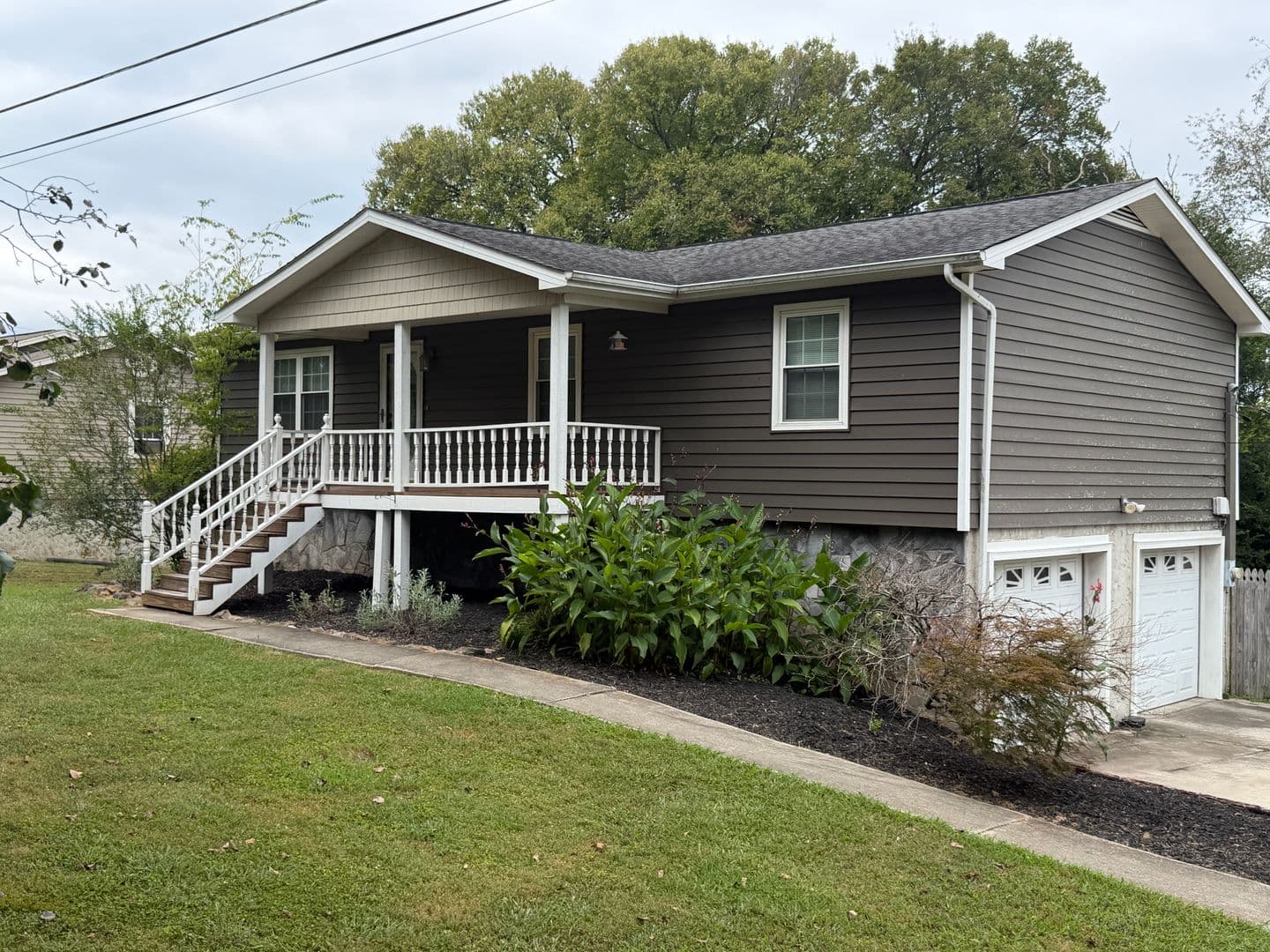 Ooltewah House: 9233 Snow Hill Rd
