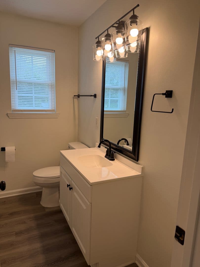 Ooltewah House: 9233 Snow Hill Rd
