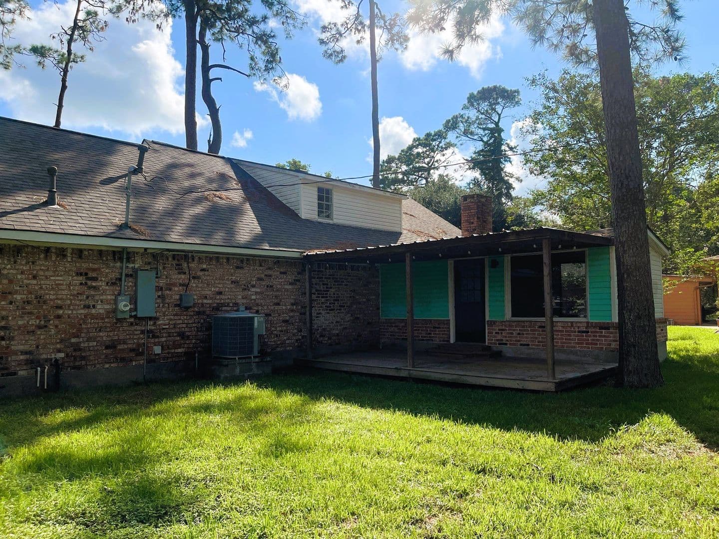 Dickinson House: 3112 Timber Ln