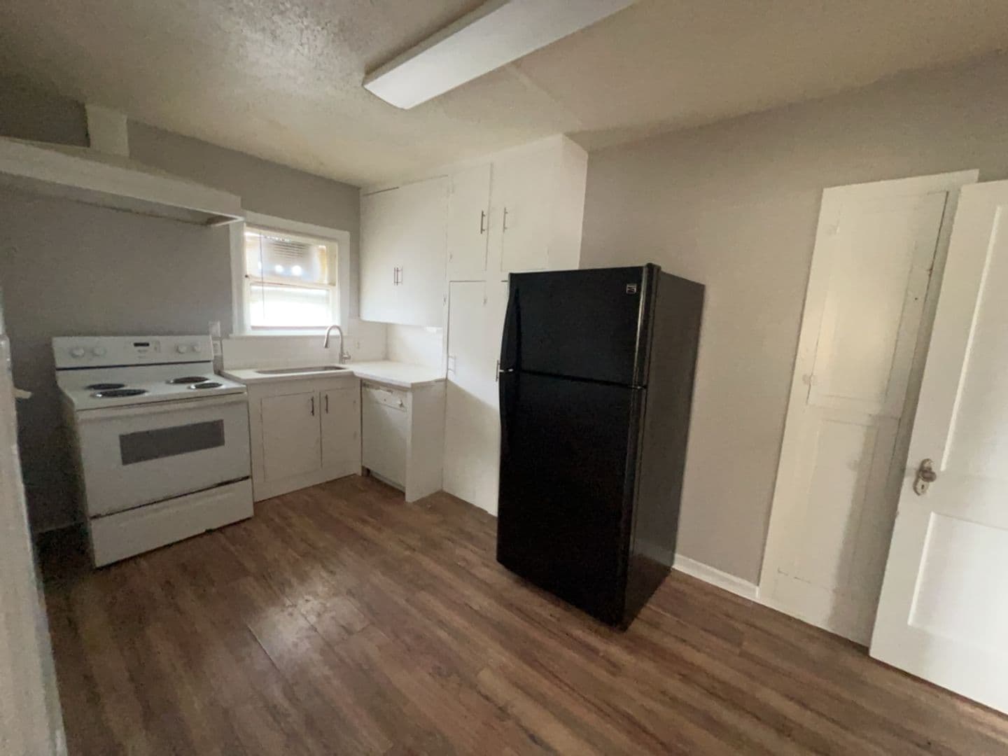 Houston Apartment: 1552 Lombardy St