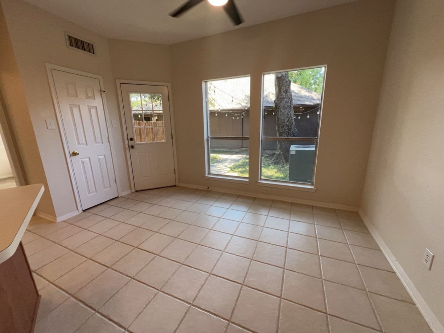 Houston House: 2136 Gemini St