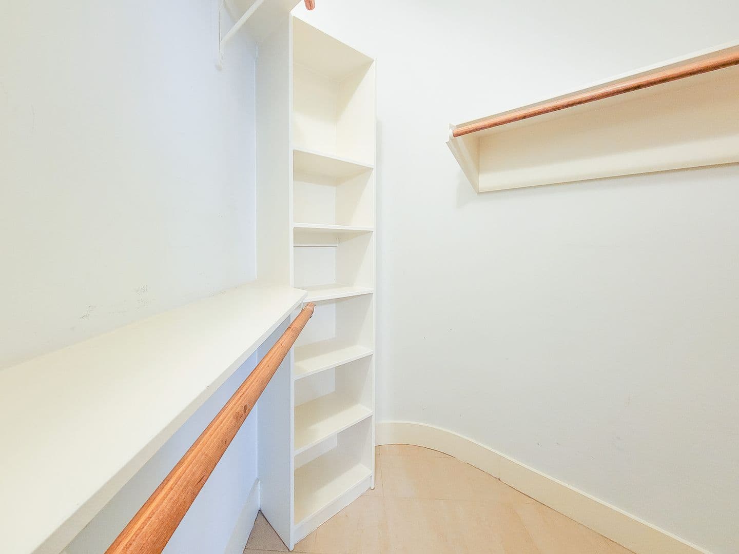 Houston House: 5710 Cornish Street #2