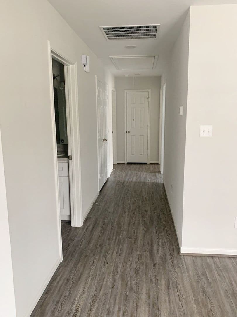 Houston House: 3902 Bennington Street
