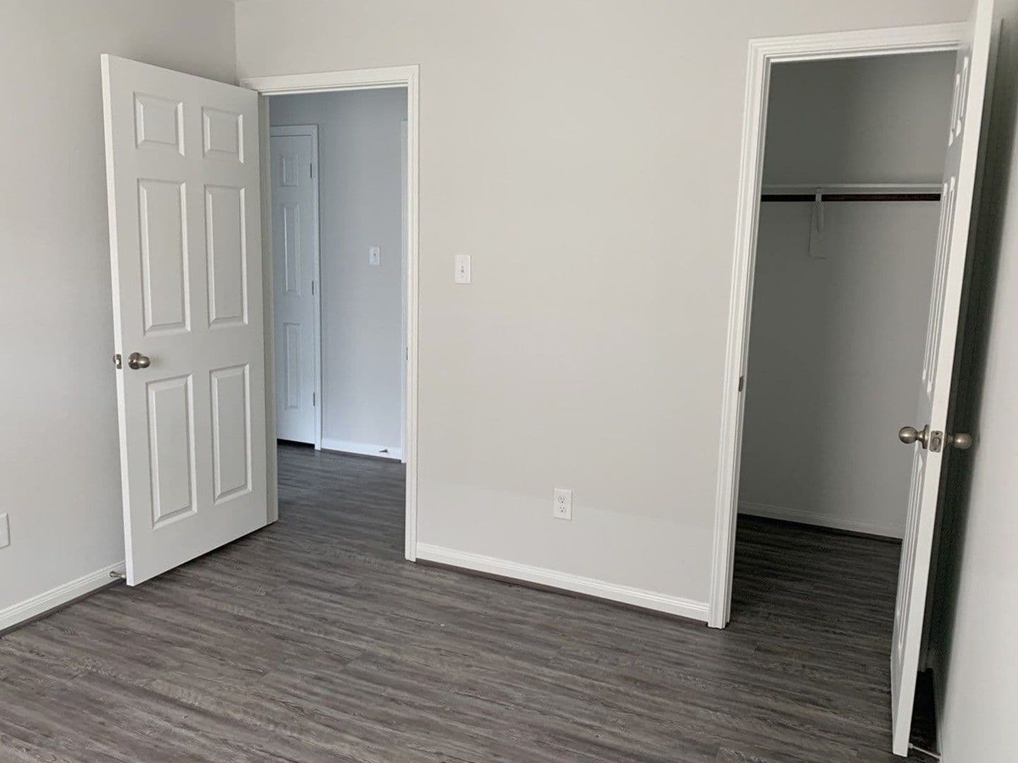 Houston House: 7801 Angus St.