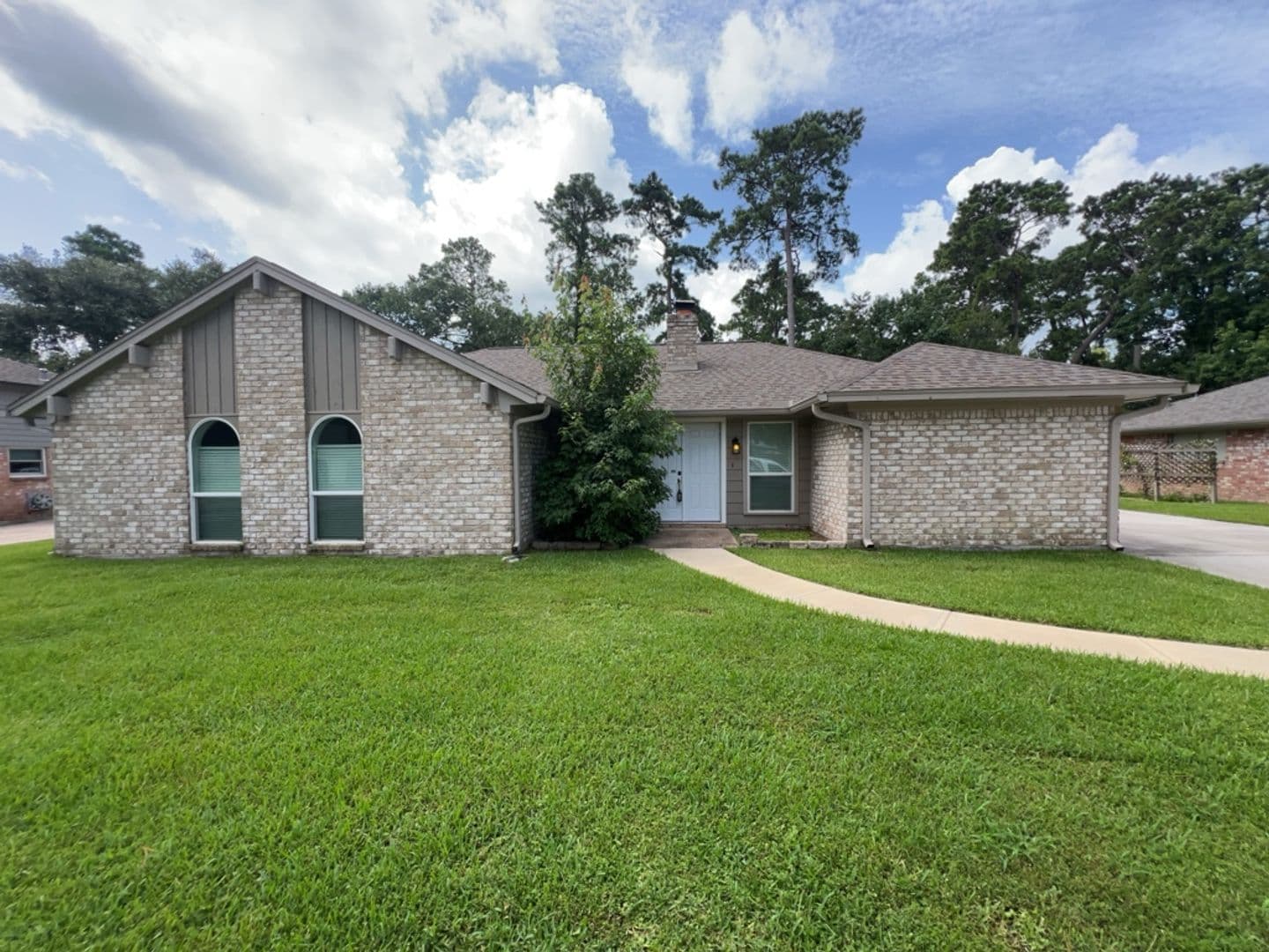 Conroe House: 27226 Pyeatt Ln