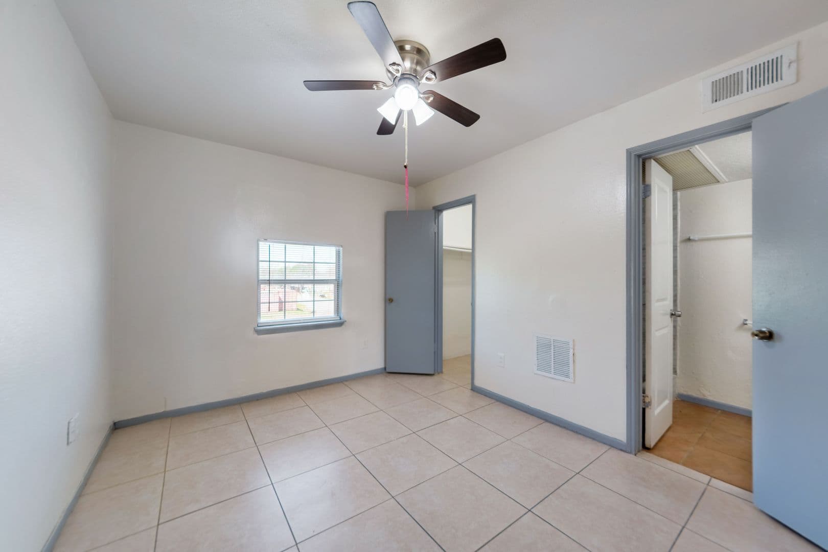 Houston Apartment: 1800 N Wayside Drive - Unit 8