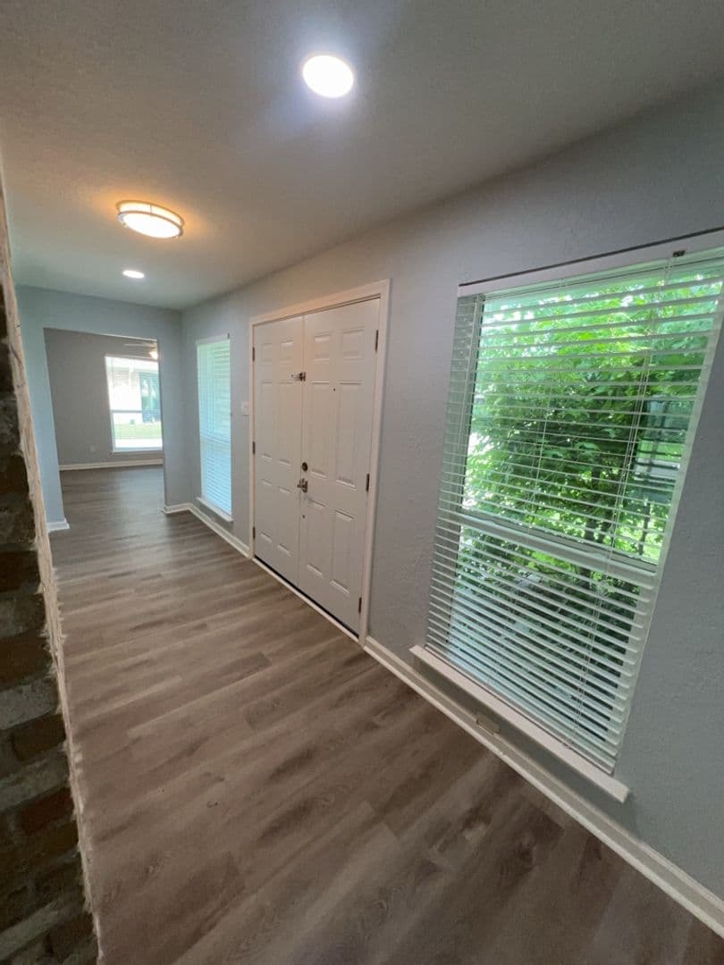 Conroe House: 27226 Pyeatt Ln