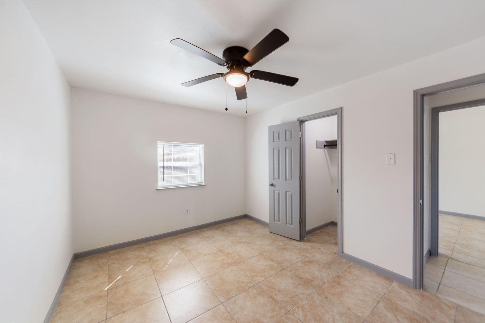 Houston Apartment: 1800 N Wayside Drive - Unit 22