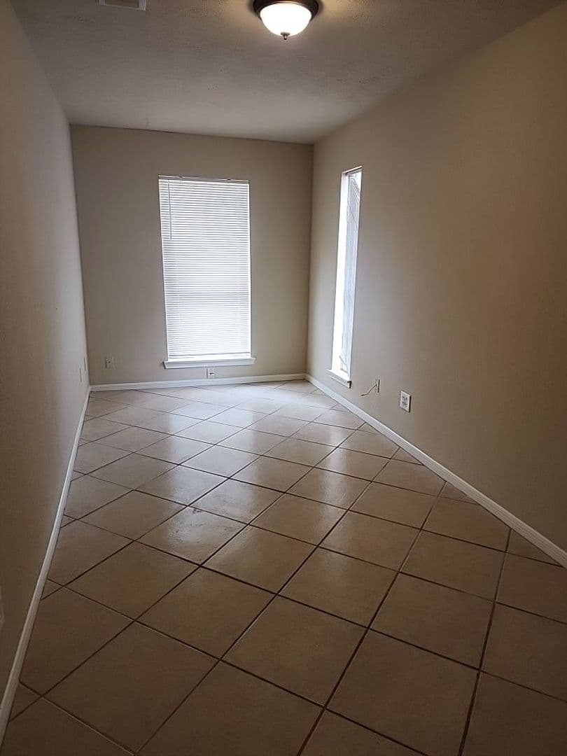 Spring House: 22714 Bayou Elm Dr