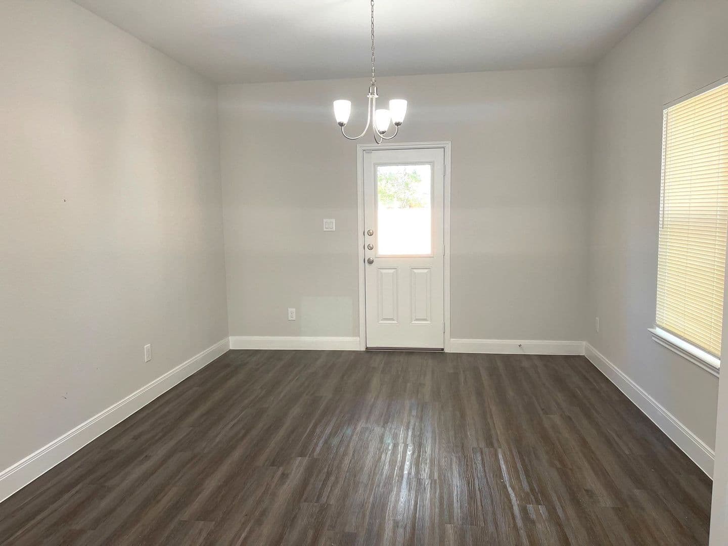 Houston Apartment: 9327 Camay Dr.