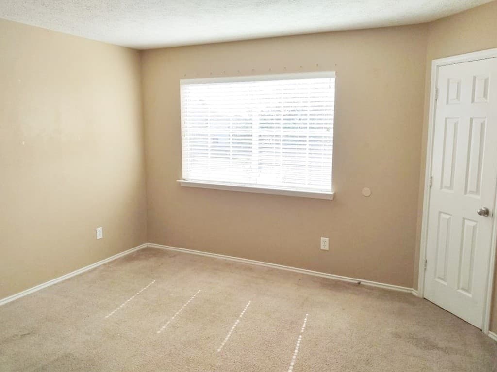Humble House: 9015 Serena Ln