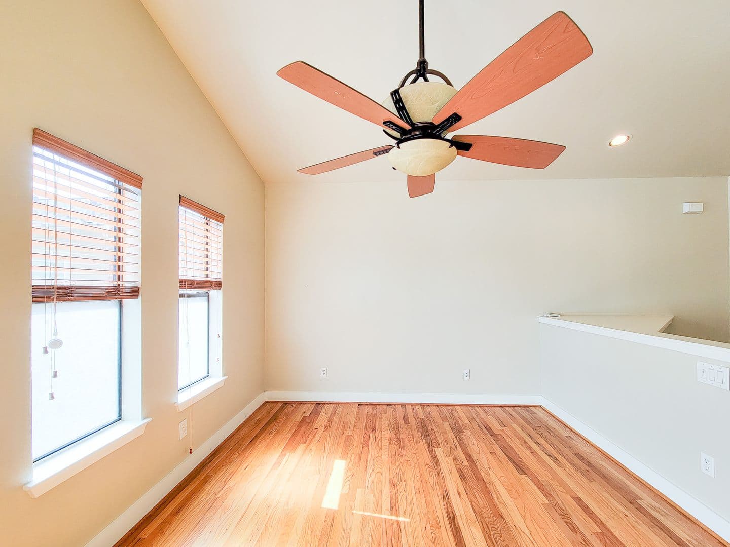 Houston House: 5710 Cornish Street #2