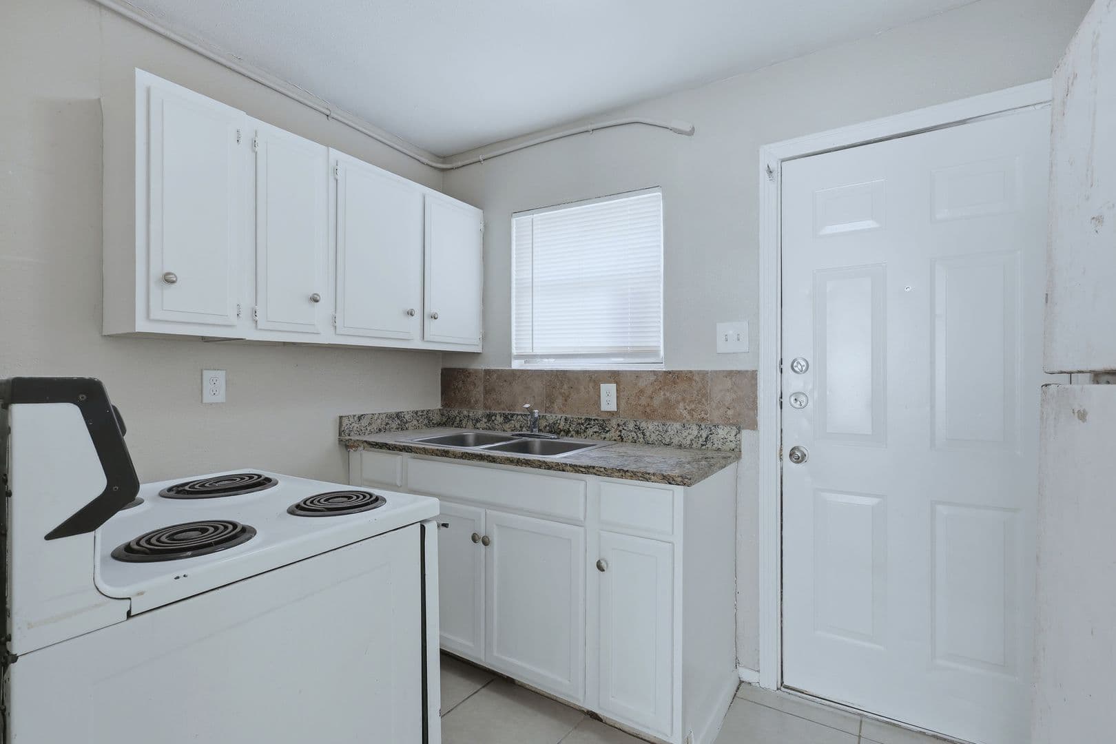 Texas City House: 1226 5th Avenue N