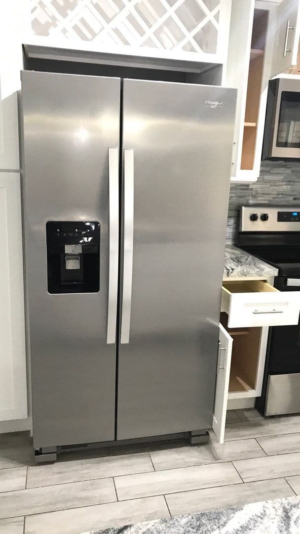Houston Apartment: Waxwing St