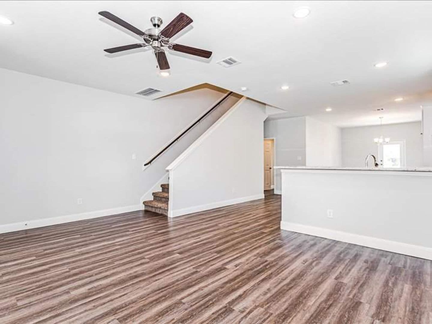 Houston Apartment: 9314 Sundown