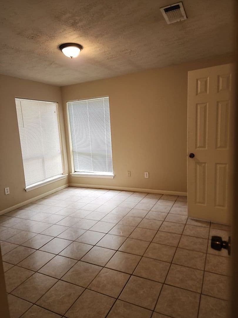 Spring House: 22714 Bayou Elm Dr