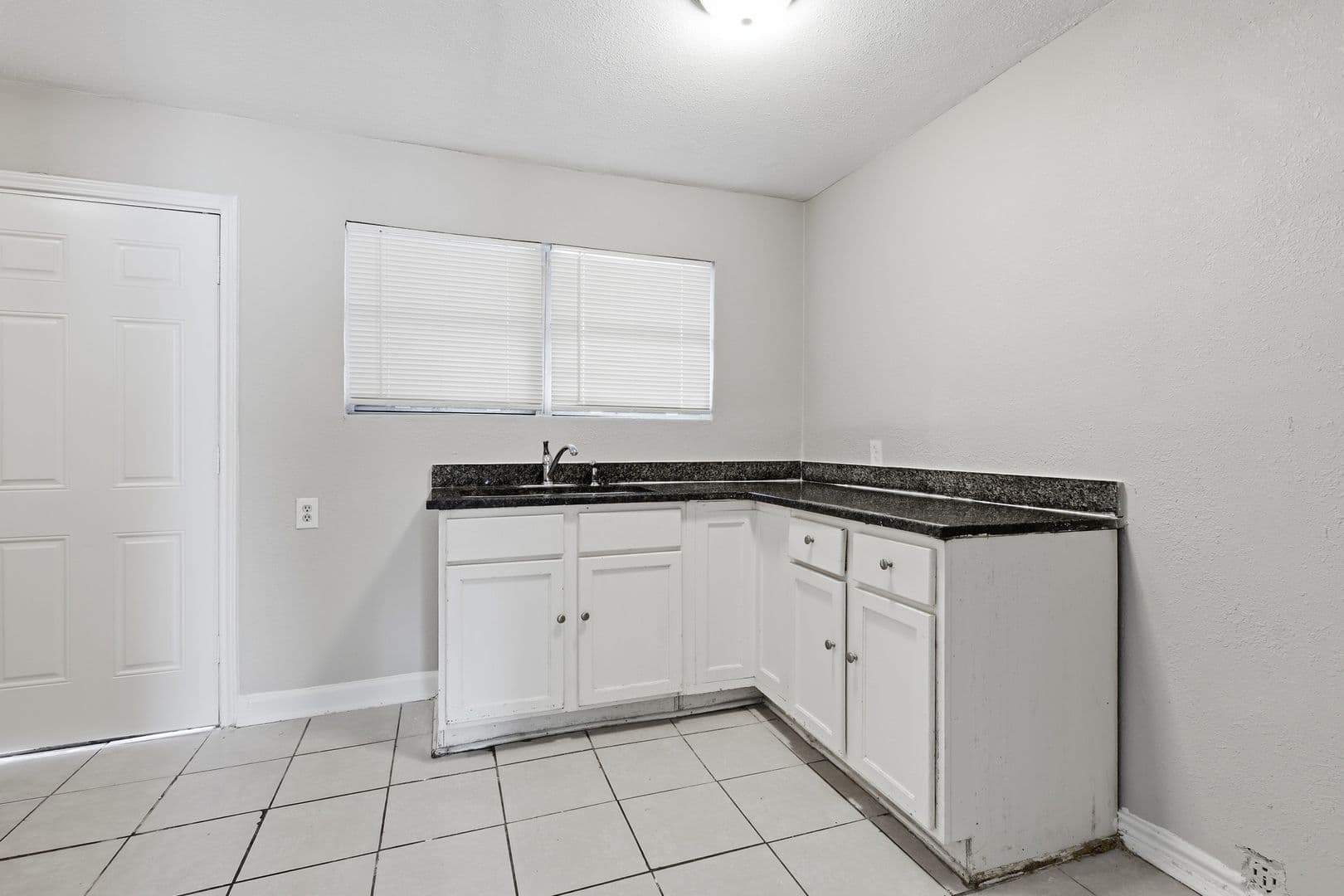Texas City House: 1114 1st Avenue N