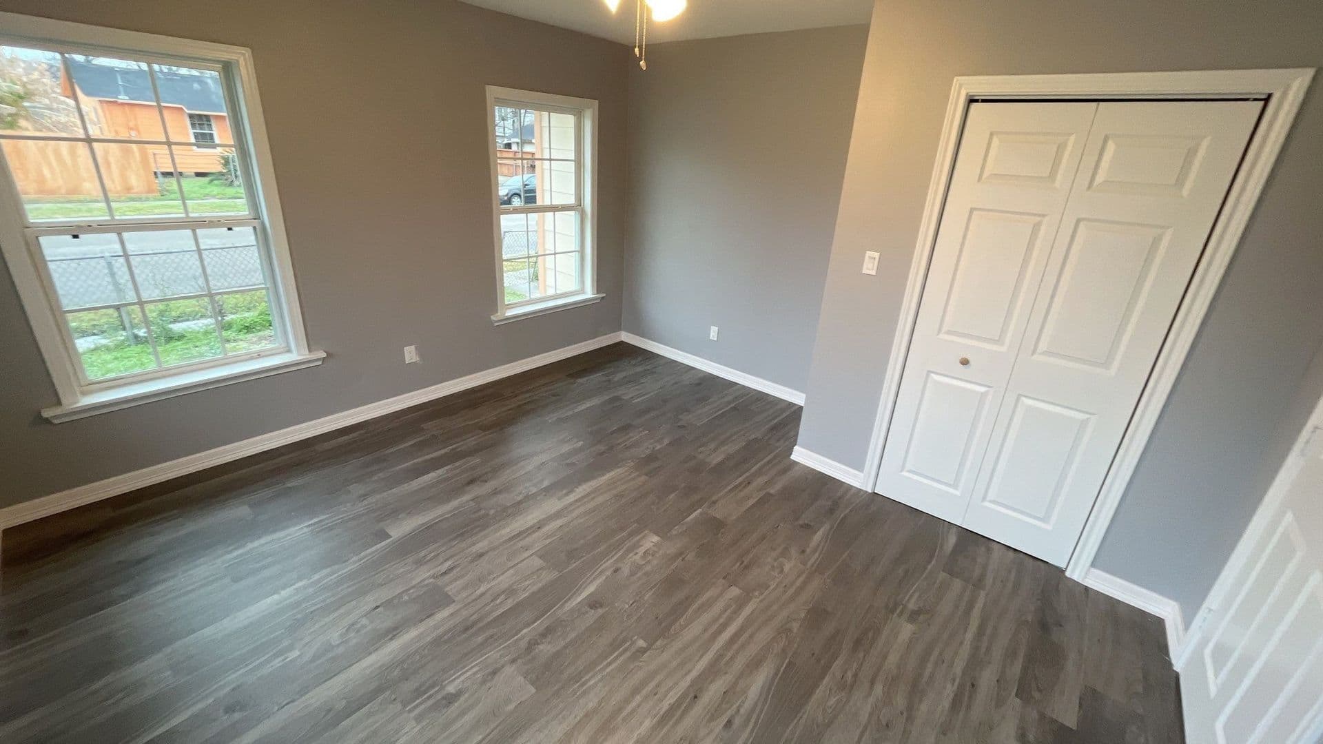 Houston House: 4620 Nichols St