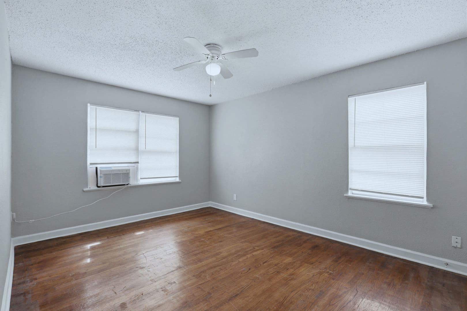 Texas City House: 1226 5th Avenue N