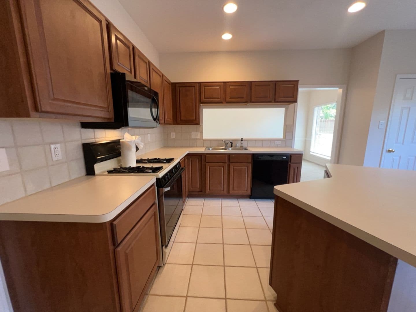 Houston House: 2136 Gemini St