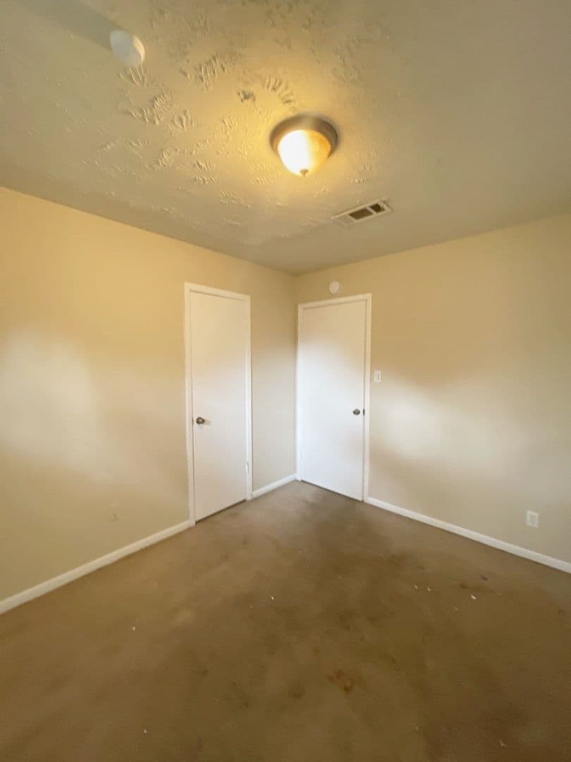 Spring House: 23907 Pea Ridge Dr