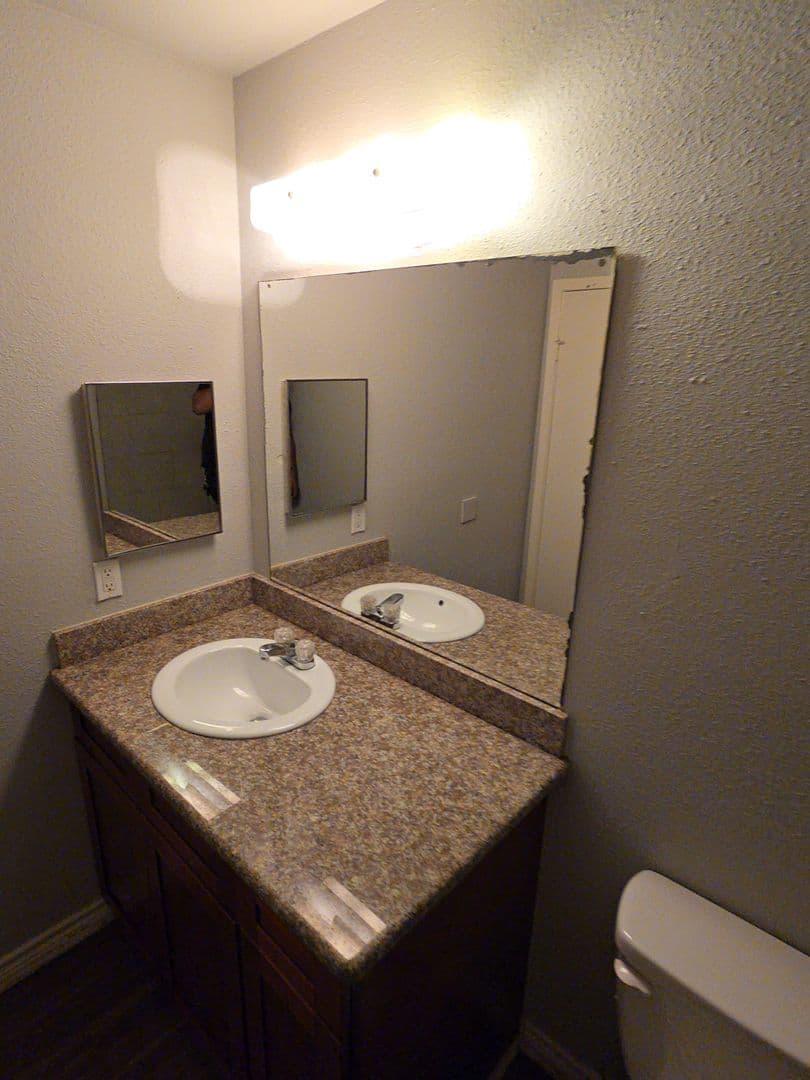 Houston Apartment: 12634 Ashford Meadow Dr #1