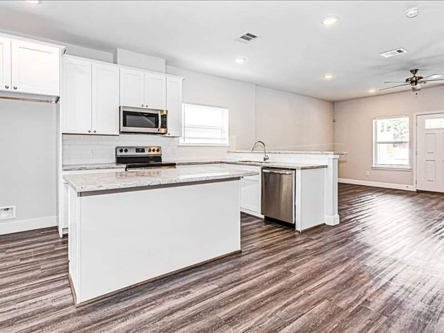 Houston Apartment: 9314 Sundown