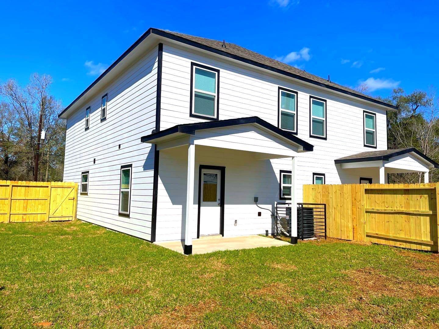 Houston Apartment: 9327 Camay Dr.