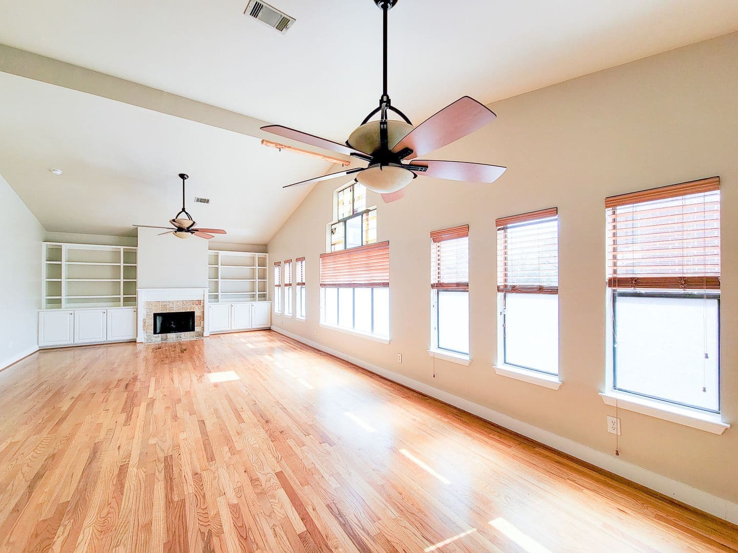 Houston House: 5710 Cornish Street #2