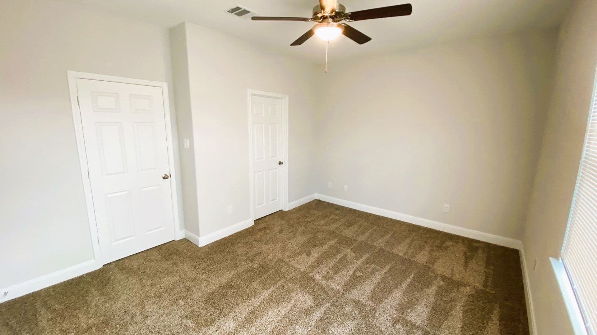 Houston Apartment: 8237 Locksley Rd.
