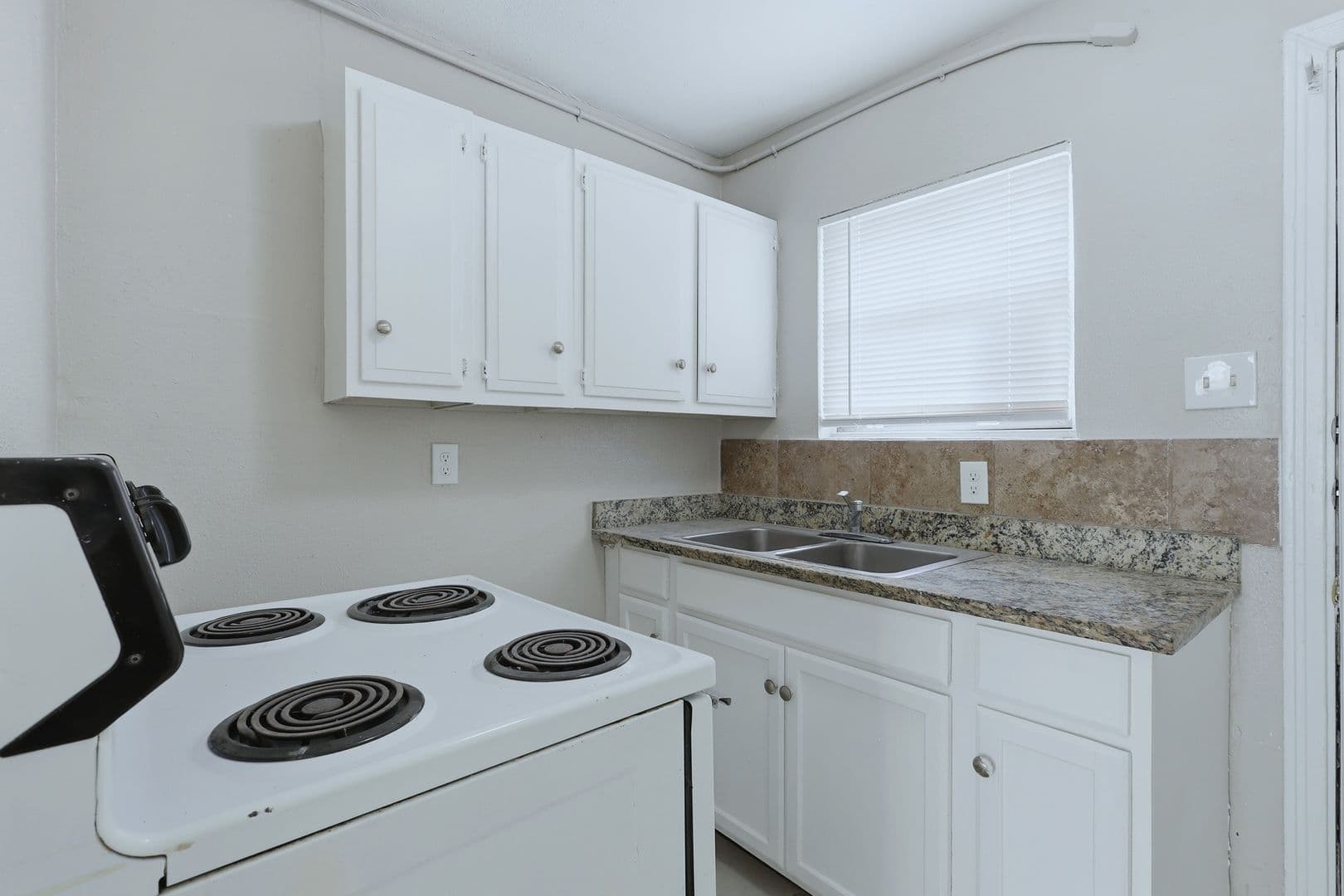 Texas City House: 1226 5th Avenue N