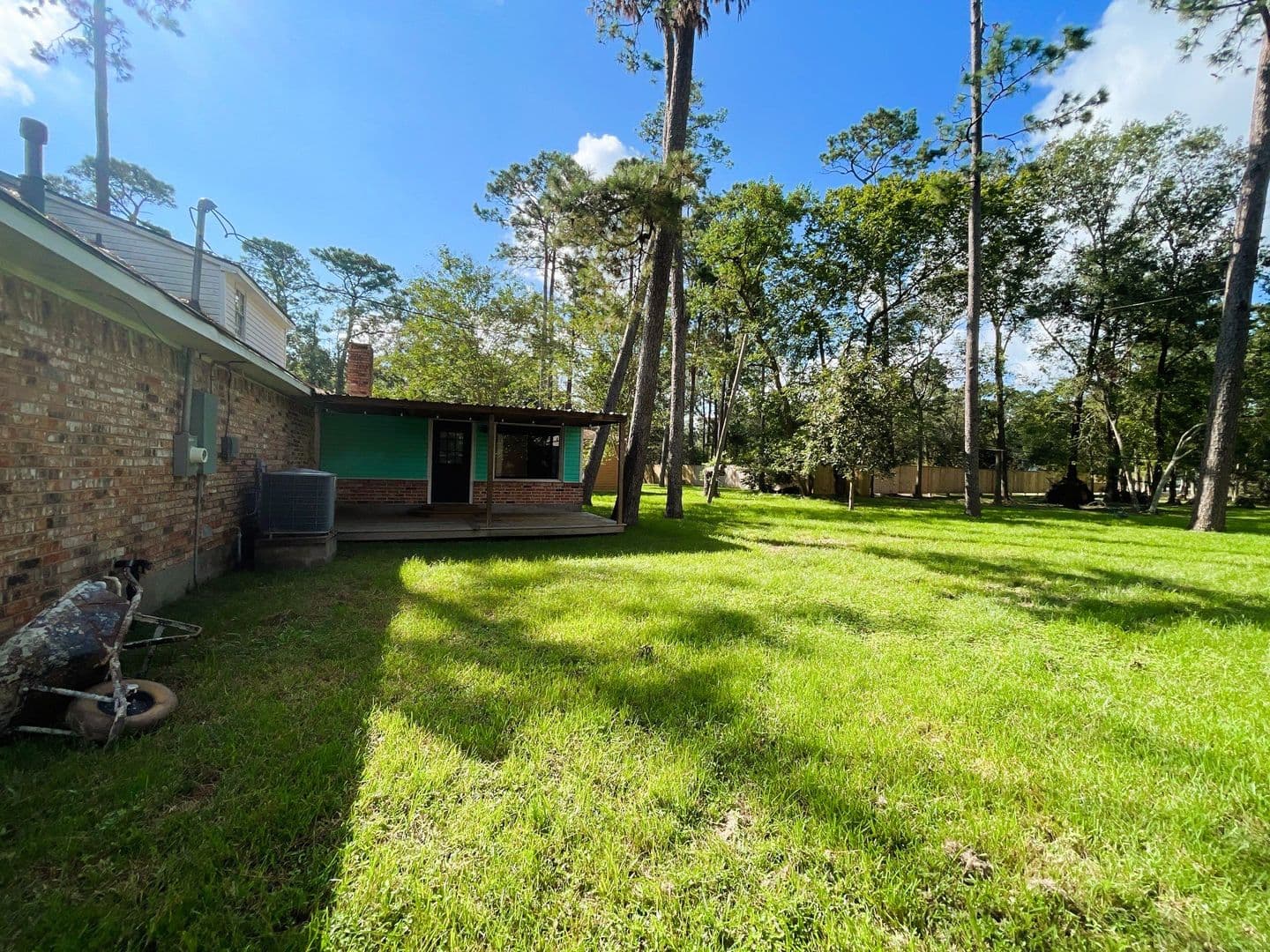 Dickinson House: 3112 Timber Ln