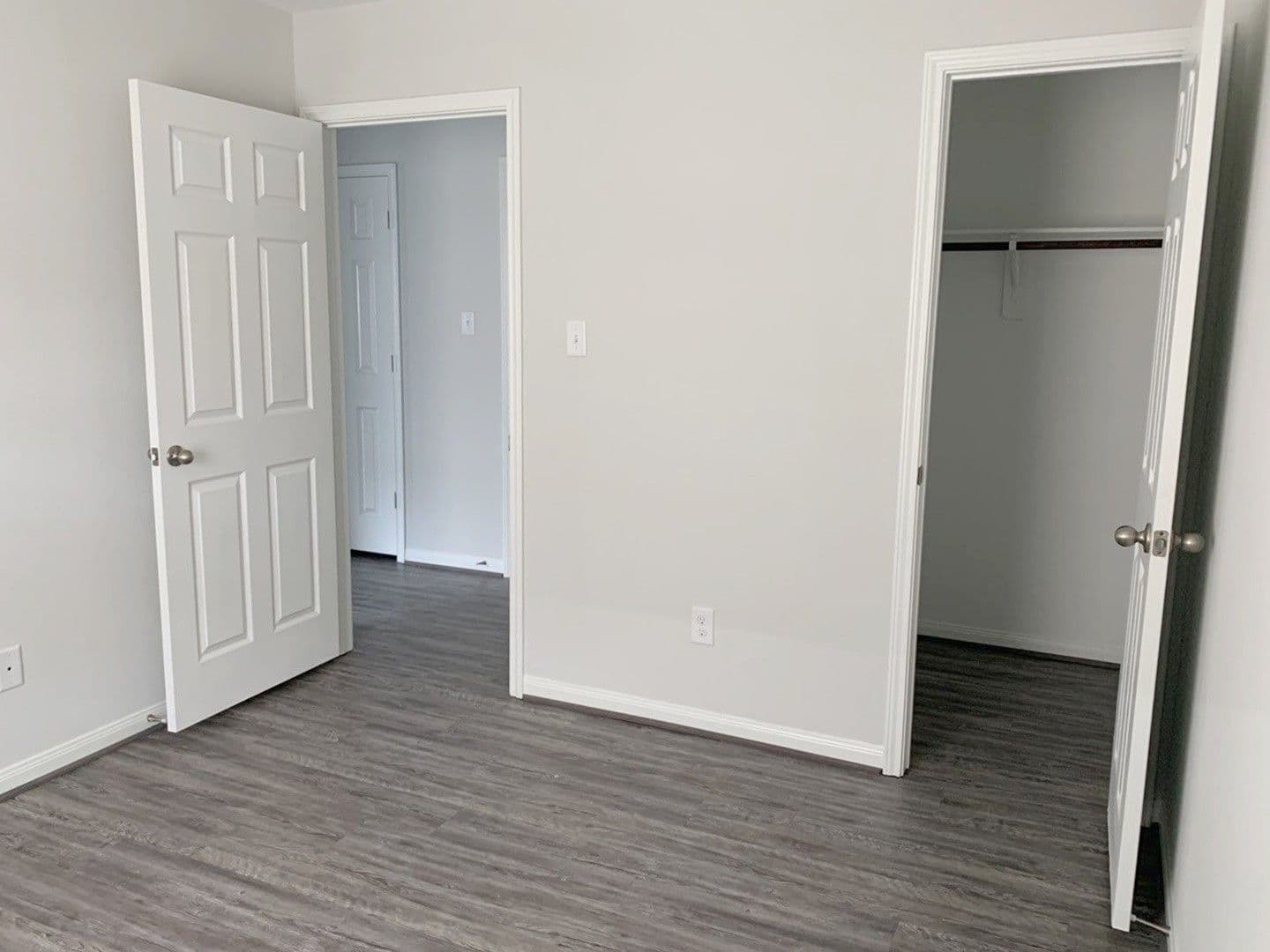 Houston House: 3902 Bennington Street