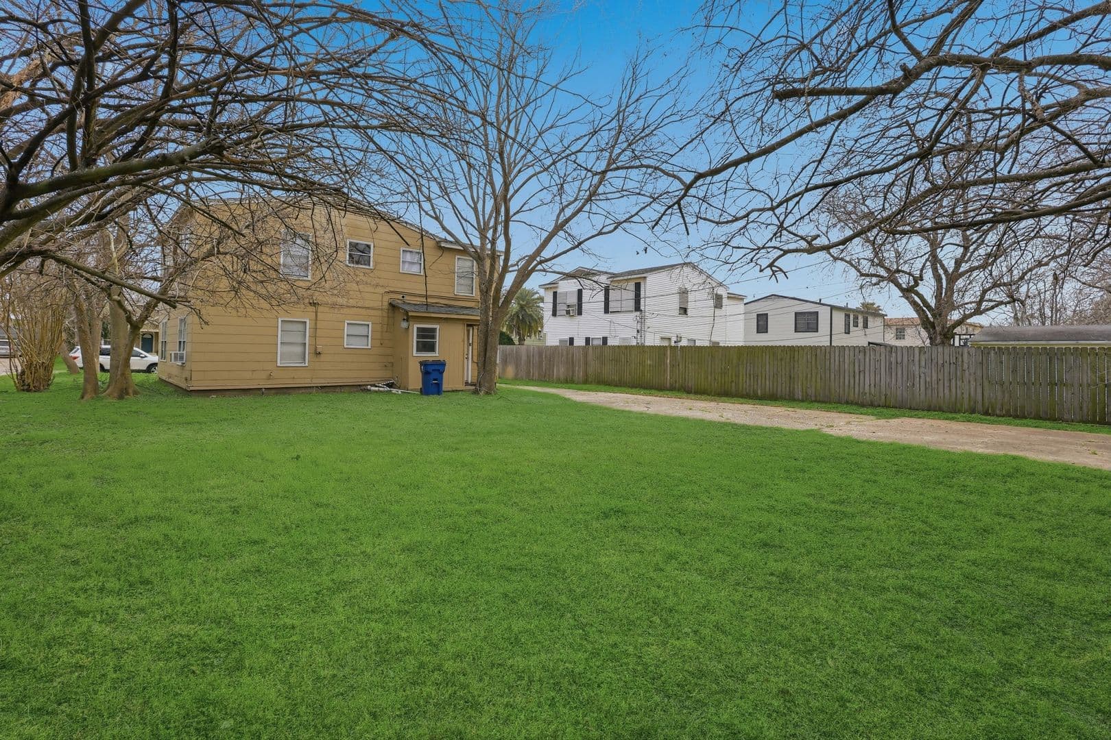Texas City House: 1114 1st Avenue N