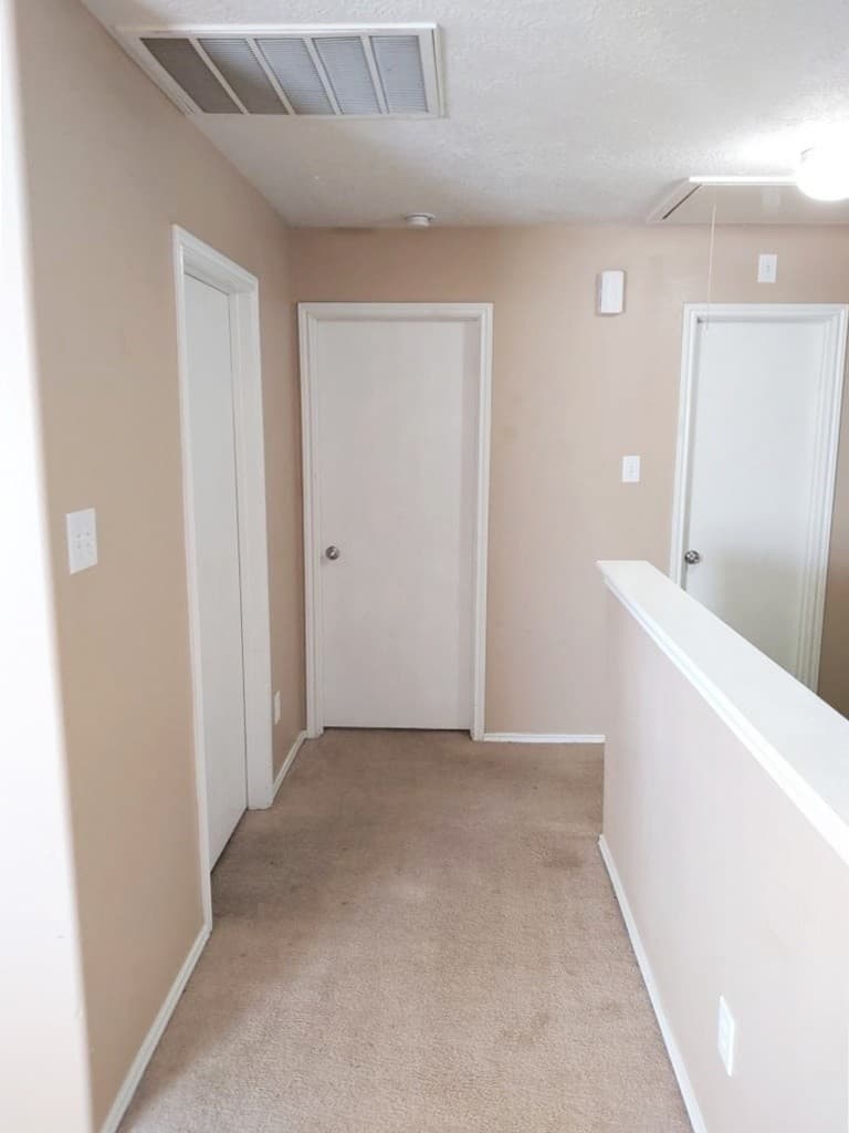 Humble House: 9015 Serena Ln
