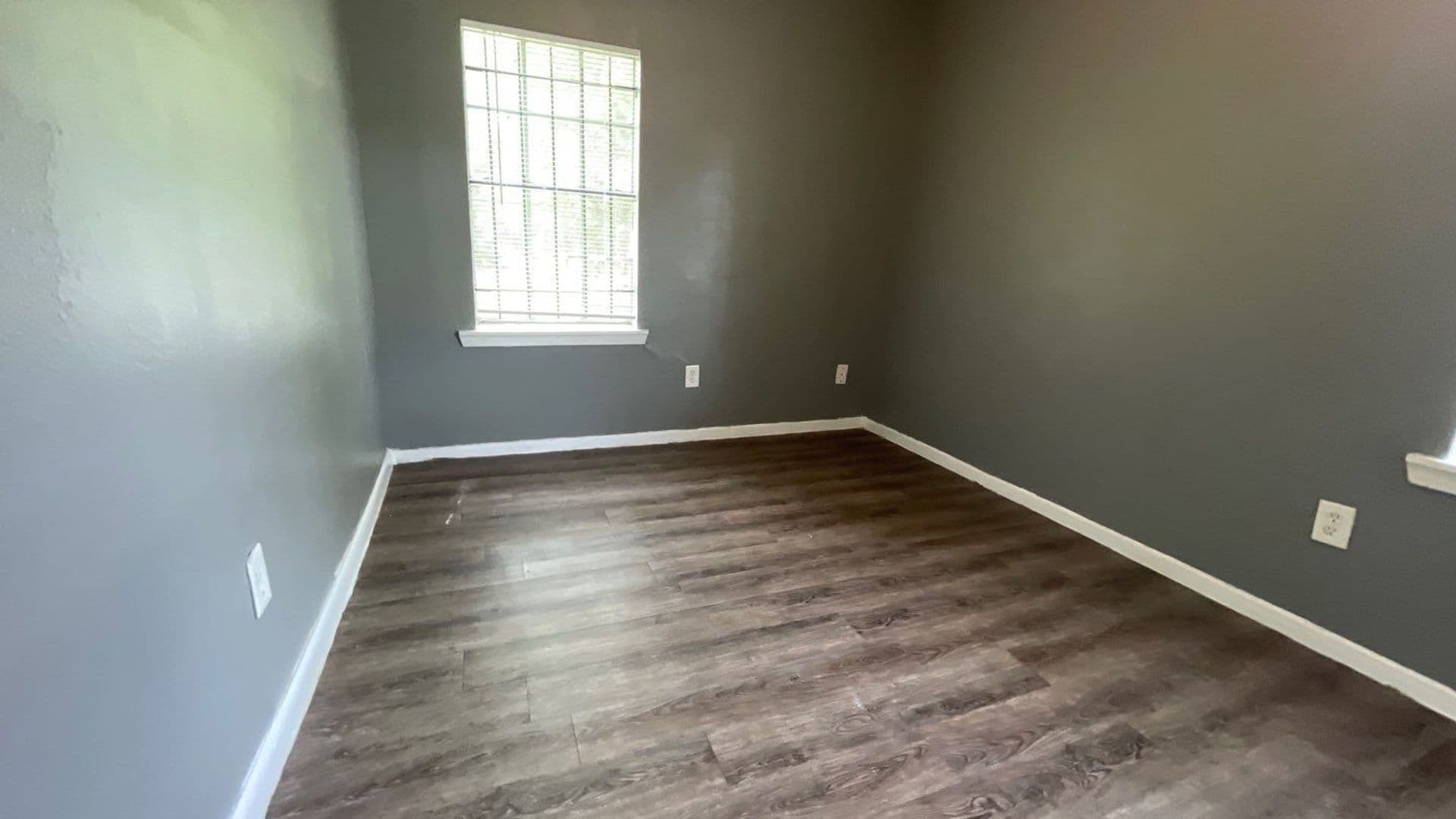 Houston House: 8303 Saint Lo