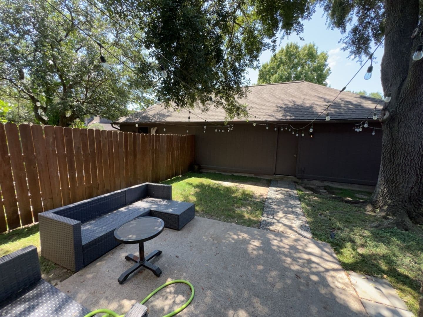 Houston House: 2136 Gemini St