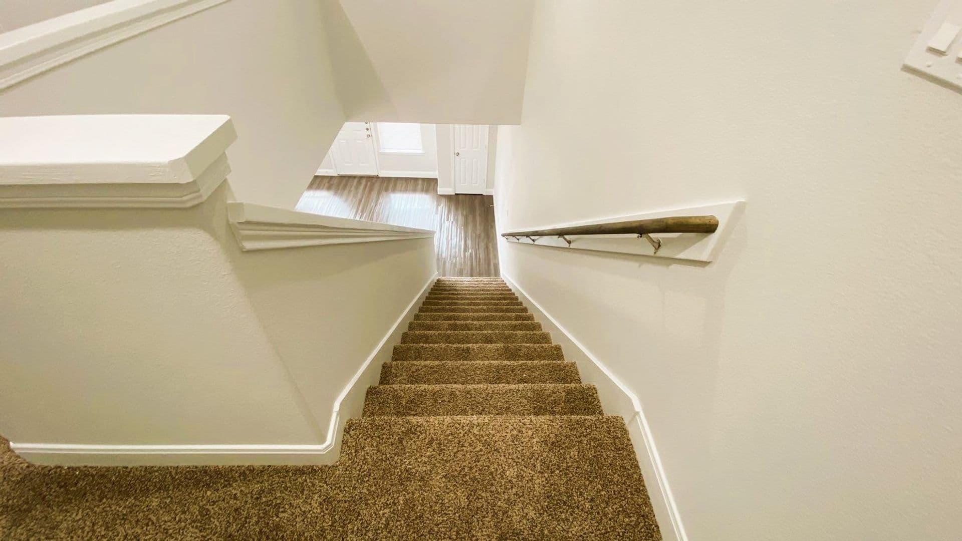 Houston Apartment: 8237 Locksley Rd.