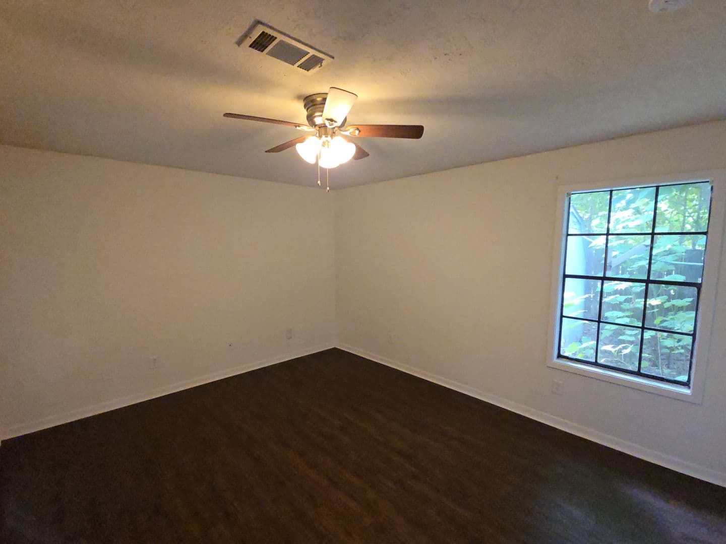 College Station House: 629 West Ridge Dr