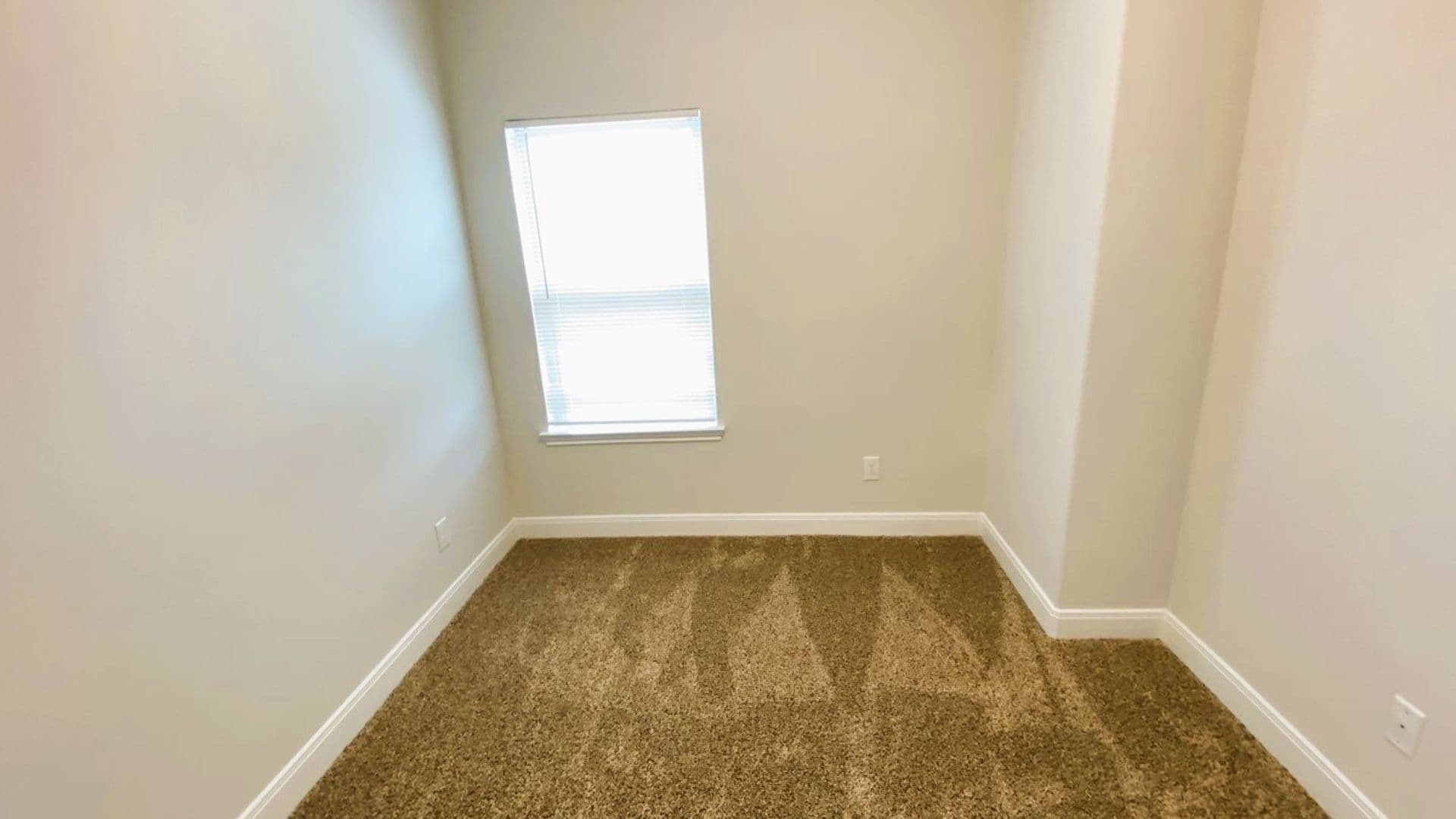 Houston Apartment: 8237 Locksley Rd.