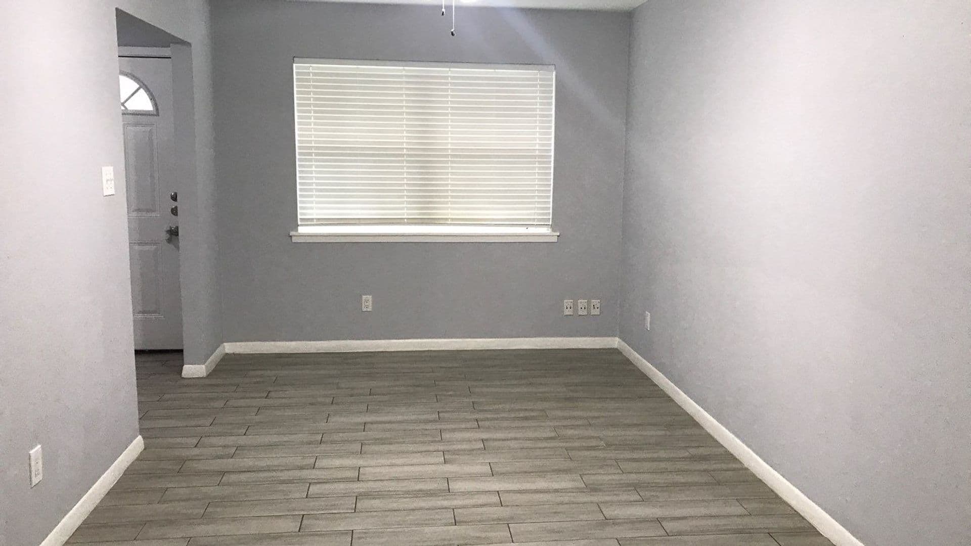 Houston Apartment: Waxwing St