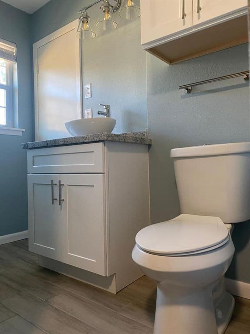 Houston Apartment: Waxwing St