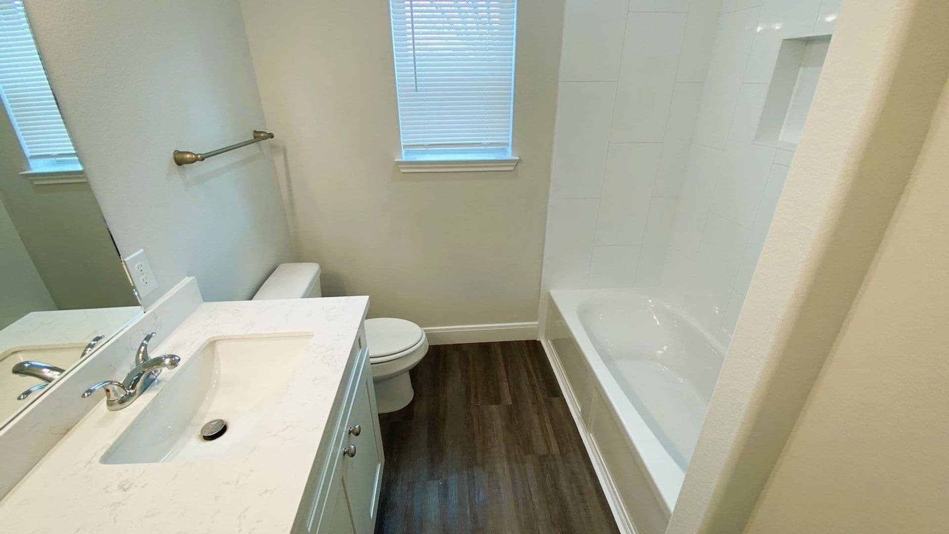 Houston Apartment: 8237 Locksley Rd.