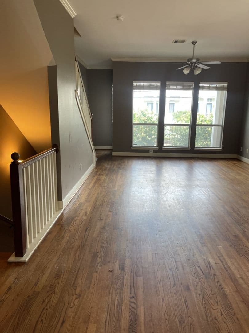 Houston House: 2313 Hutchins St