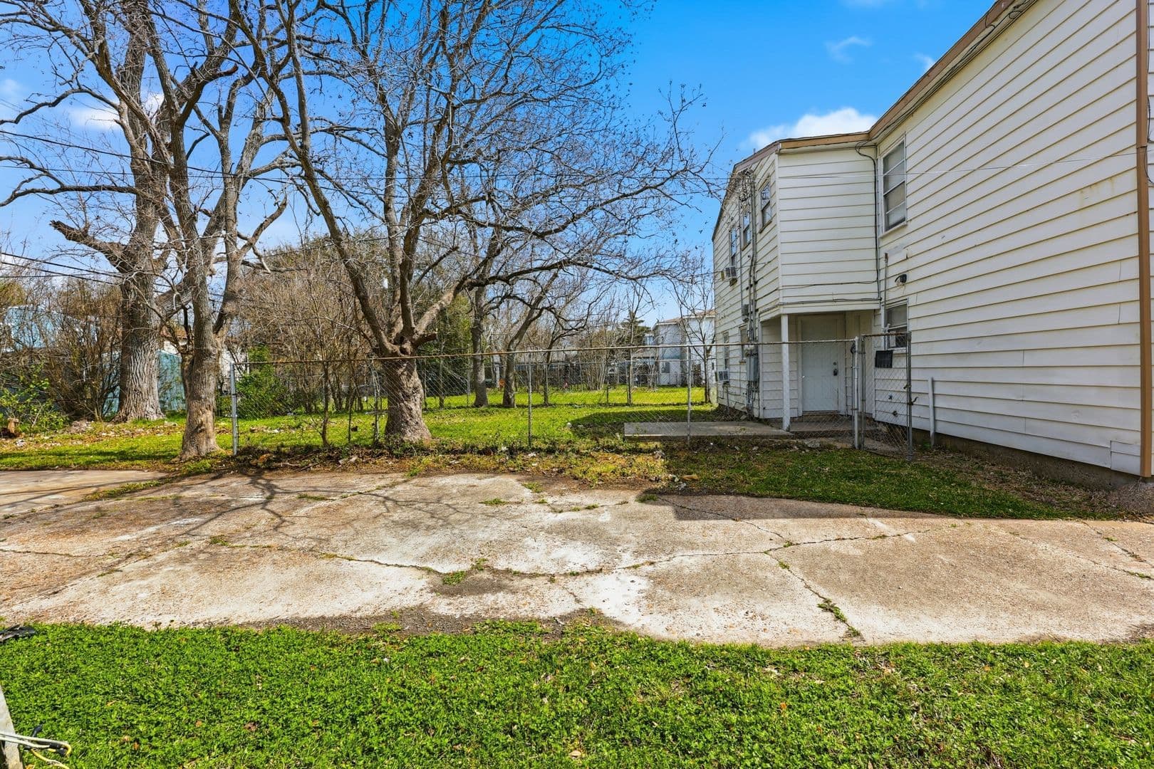 Texas City House: 1226 5th Avenue N