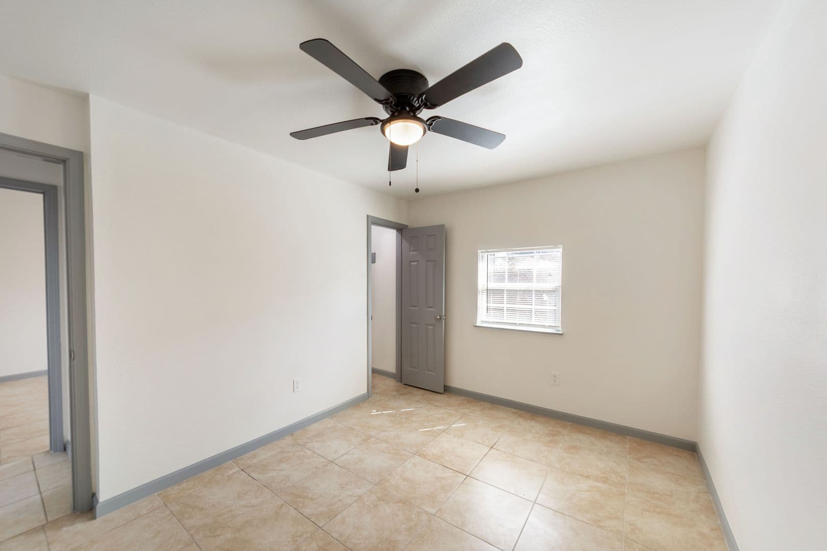 Houston Apartment: 1800 N Wayside Drive - Unit 22