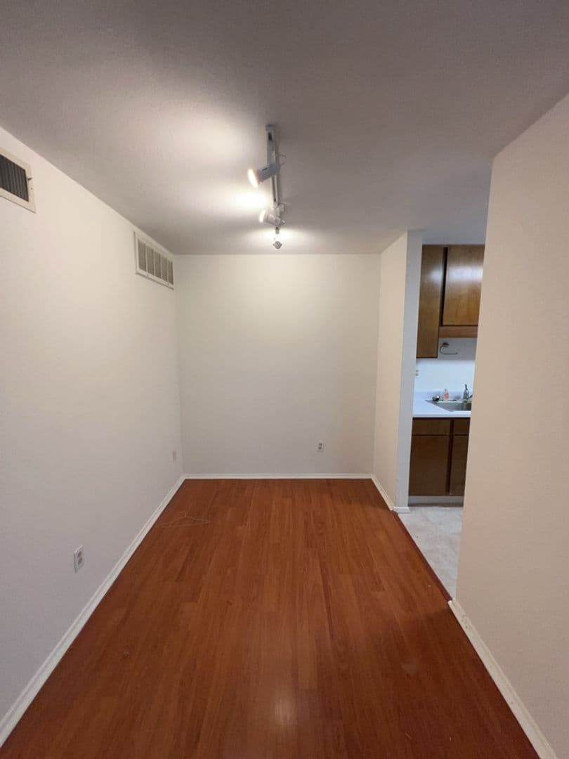 Houston House: 10053 Westpark Dr Apt 332