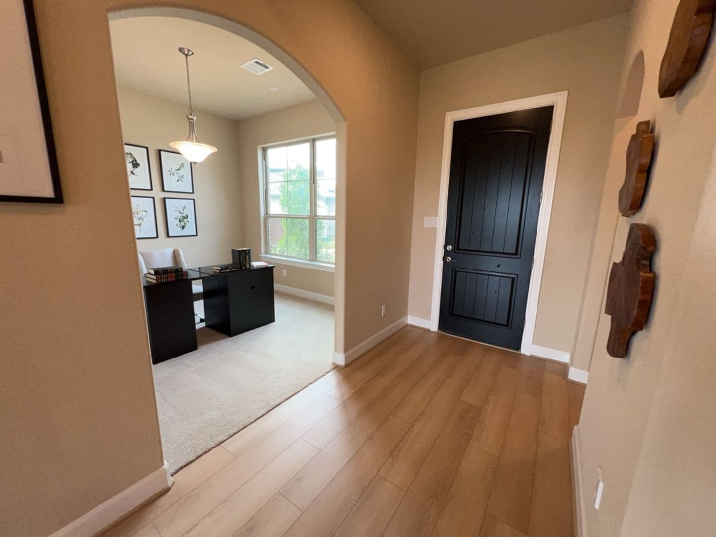 Manvel House: 5602 Caracara St